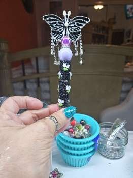 Butterfly Black Pen 1